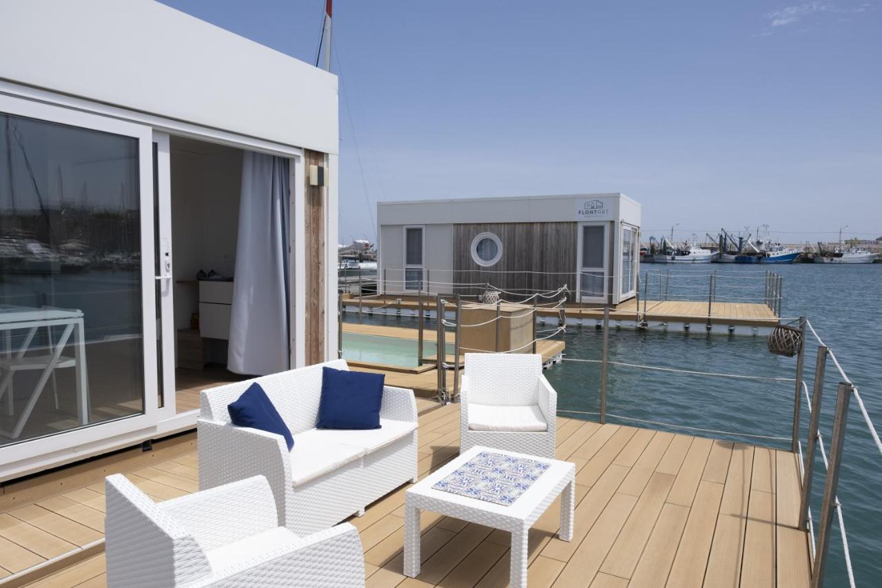 Houseboat Floatart Experience Bisceglie Hotel Exterior photo